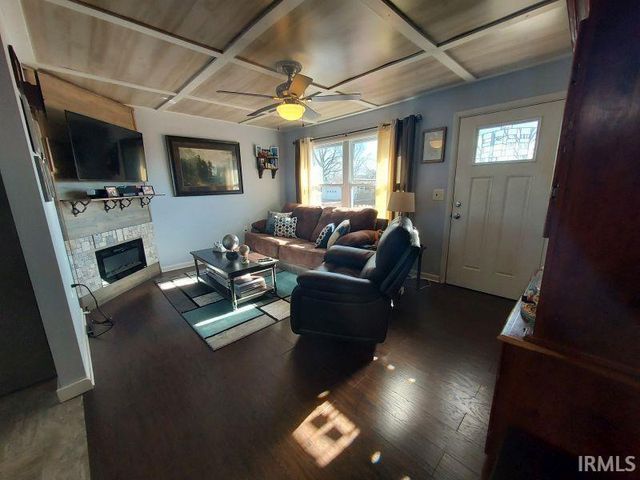 510 W Middleton Drive, Orleans, IN 47452