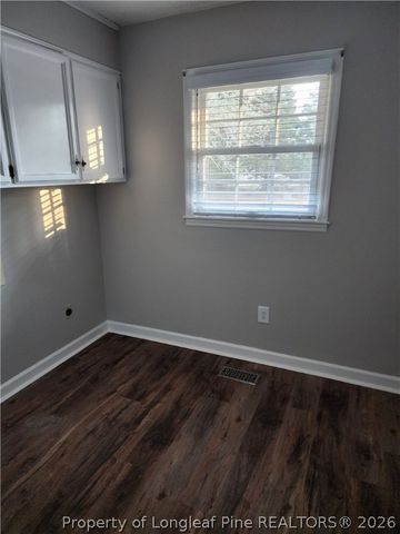 1303 MIDDLE Road, Fayetteville, NC 28312