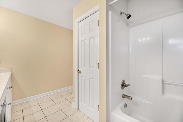 993 Pickett Level Road, Elloree, SC 29047