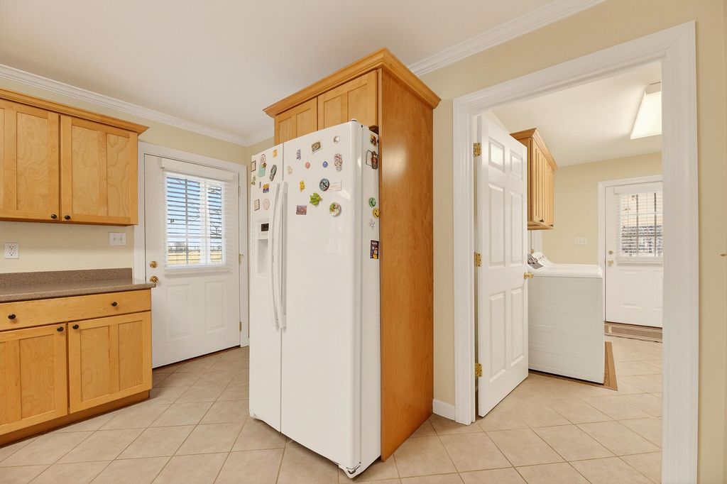 Image 16 of property listing at 993 Pickett Level Road, Elloree, SC 29047