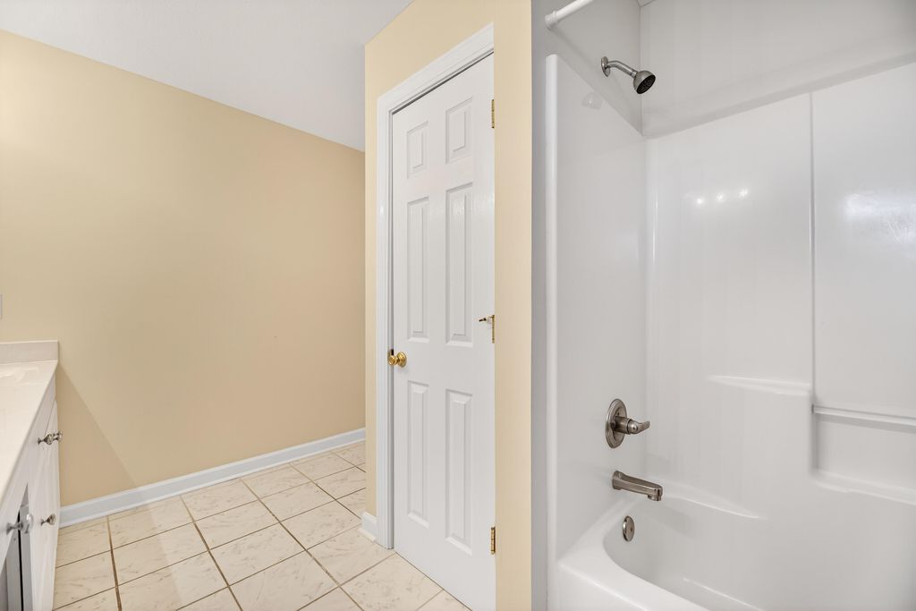 Image 36 of property listing at 993 Pickett Level Road, Elloree, SC 29047