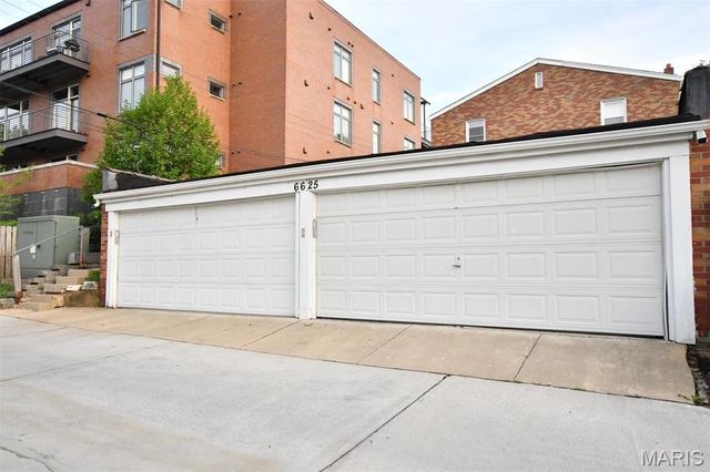 6625 Alamo, Clayton, MO 63105