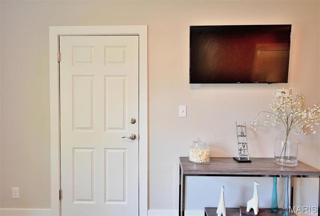 6625 Alamo, Clayton, MO 63105