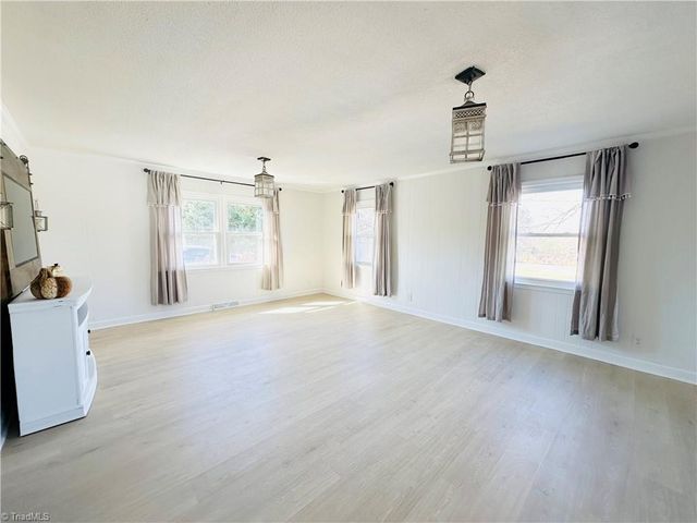 4800 Cade Road, Climax, NC 27233