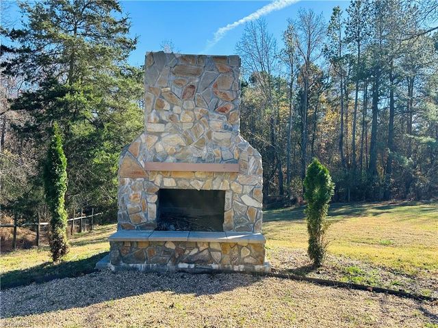 4800 Cade Road, Climax, NC 27233