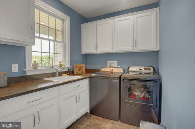 1430 LONGS RD, Carlisle, PA 17013