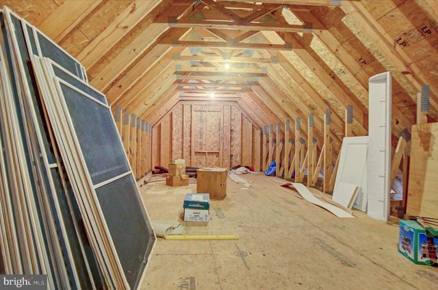 1430 LONGS RD, Carlisle, PA 17013