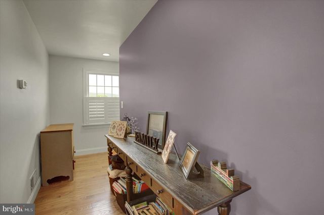 1430 LONGS RD, Carlisle, PA 17013