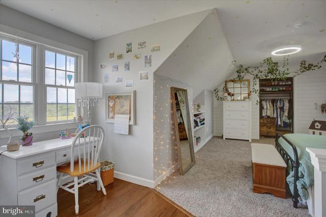 1430 LONGS RD, Carlisle, PA 17013
