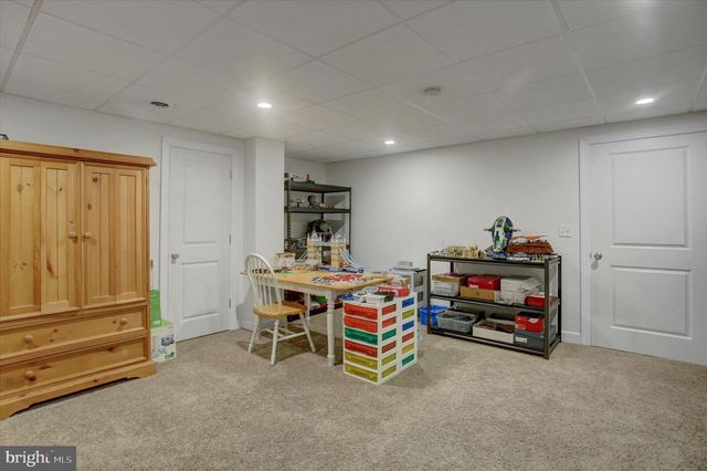 1430 LONGS RD, Carlisle, PA 17013