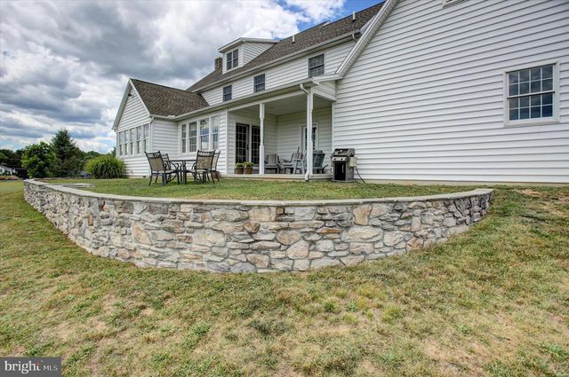 1430 LONGS RD, Carlisle, PA 17013