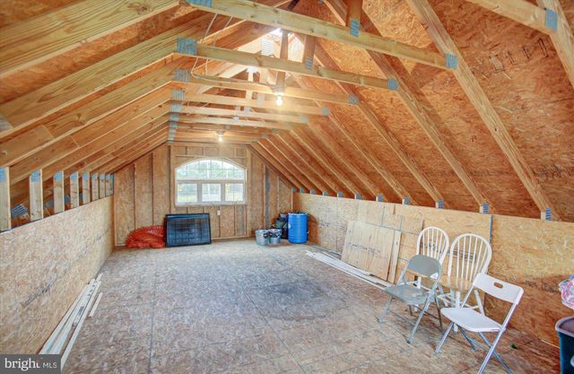 1430 LONGS RD, Carlisle, PA 17013