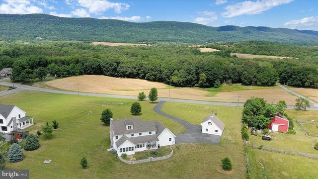 1430 LONGS RD, Carlisle, PA 17013