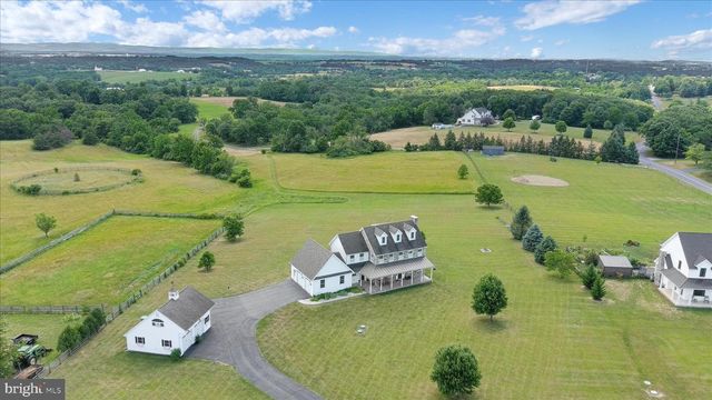 1430 LONGS RD, Carlisle, PA 17013