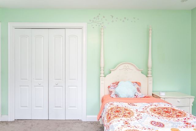 590 Front St, Marion, MA 02738