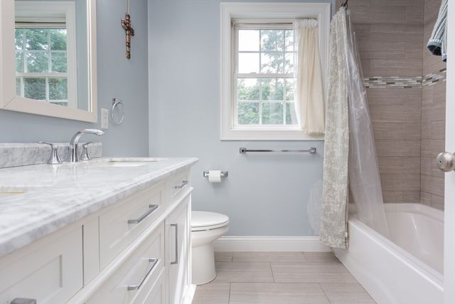 590 Front St, Marion, MA 02738