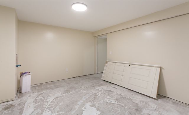 590 Front St, Marion, MA 02738