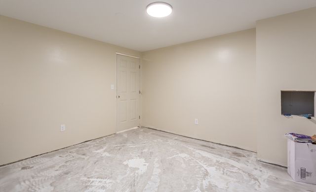 590 Front St, Marion, MA 02738
