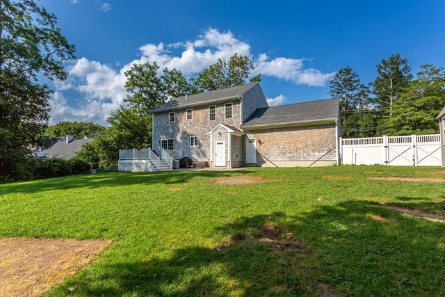 590 Front St, Marion, MA 02738