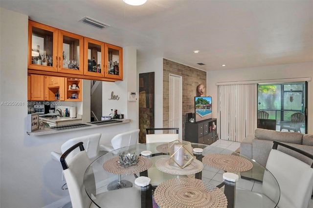 10540 SW 154th 7 7, Miami, FL 33196