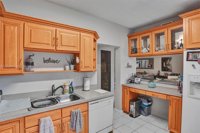 10540 SW 154th 7 7, Miami, FL 33196