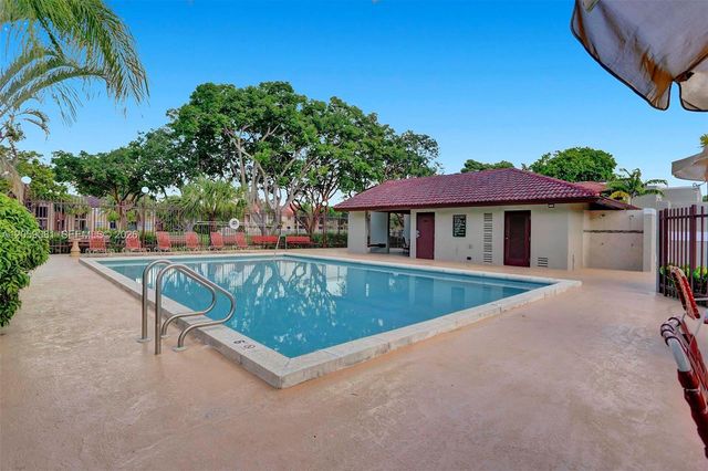 10540 SW 154th 7 7, Miami, FL 33196