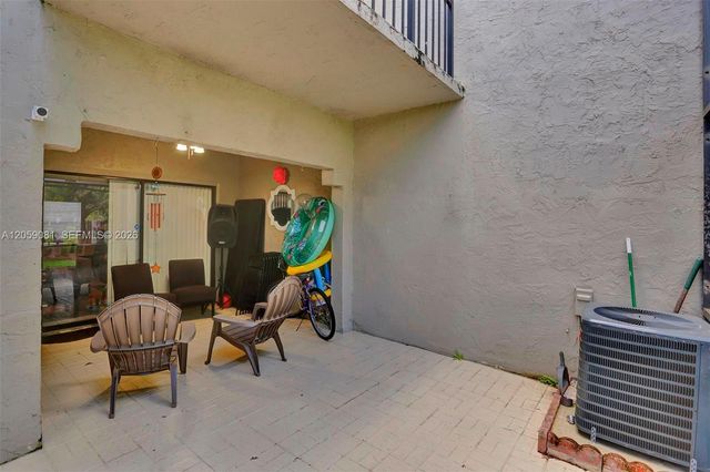 10540 SW 154th 7 7, Miami, FL 33196