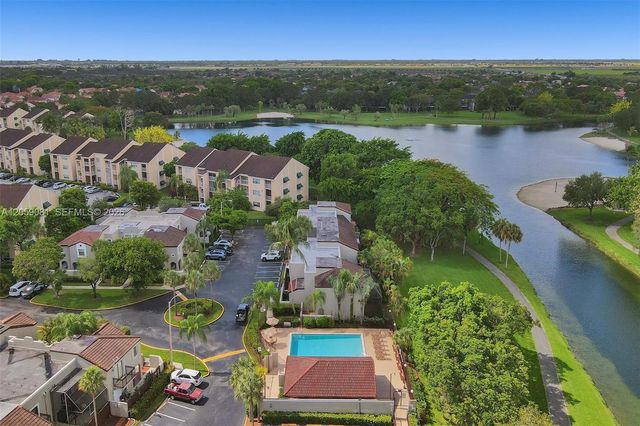 10540 SW 154th 7 7, Miami, FL 33196