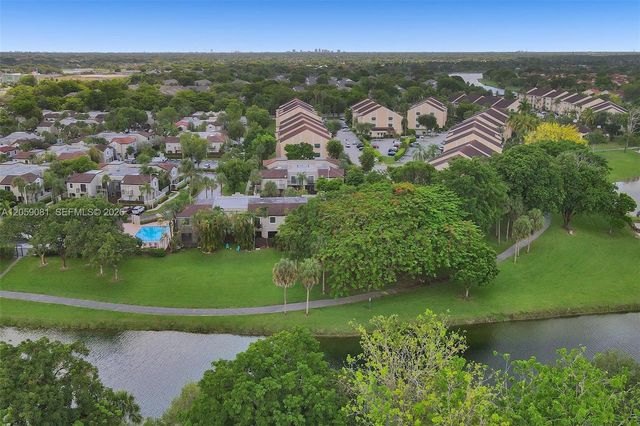 10540 SW 154th 7 7, Miami, FL 33196