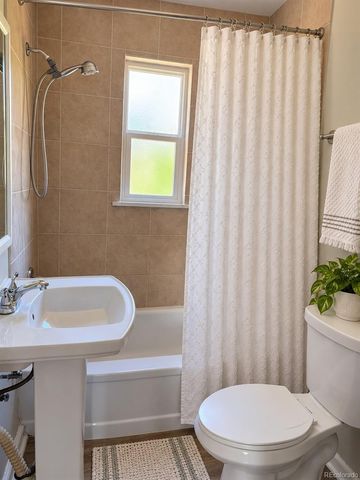 1785 Del Mar Parkway, Aurora, CO 80010
