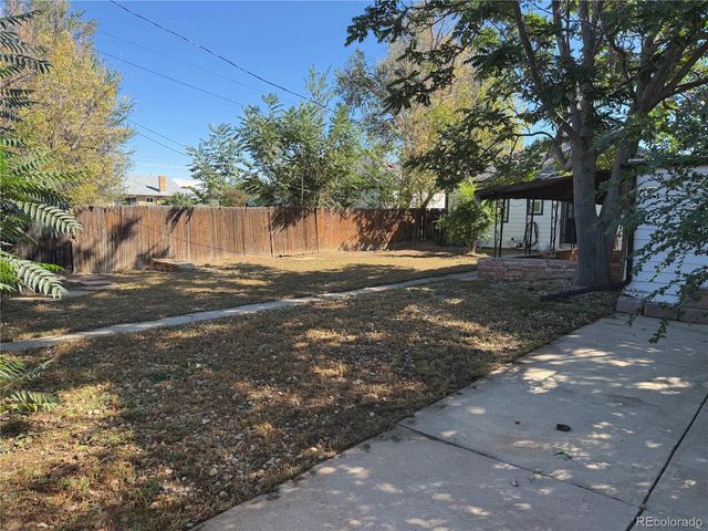1785 Del Mar Parkway, Aurora, CO 80010