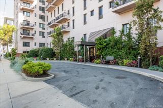 100 W Broadway 7C, Long Beach, NY 11561