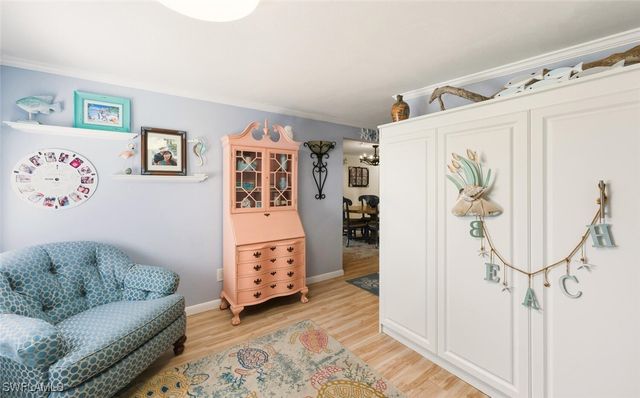 542 Charlemagne BLVD, Naples, FL 34112