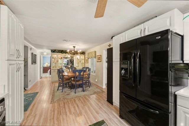 542 Charlemagne BLVD, Naples, FL 34112