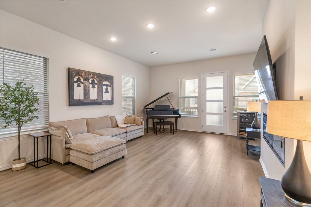 4533 Ward Street, North Richland Hills, TX 76180 — photo 5