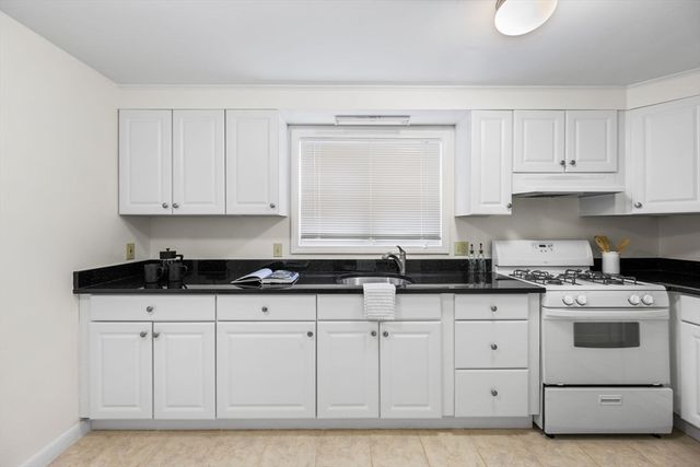 66 Gordon St, Somerville, MA 02144