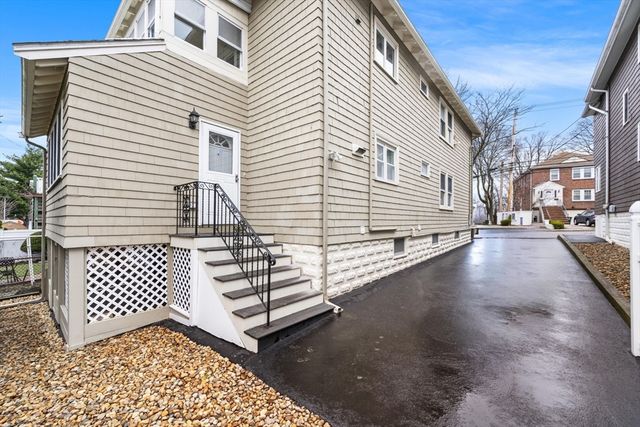 66 Gordon St, Somerville, MA 02144