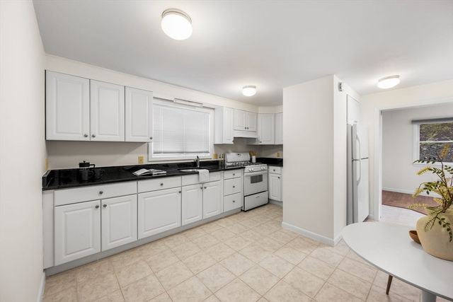 66 Gordon St, Somerville, MA 02144