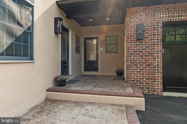 102 PICKWICK DR, Doylestown, PA 18901