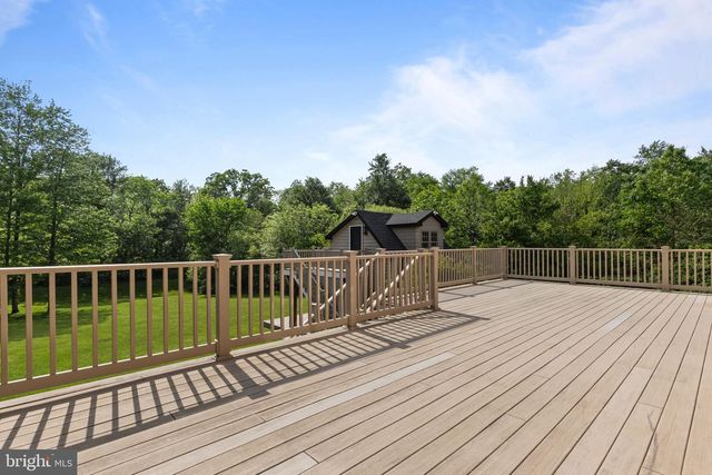 102 PICKWICK DR, Doylestown, PA 18901