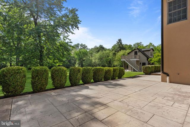 102 PICKWICK DR, Doylestown, PA 18901