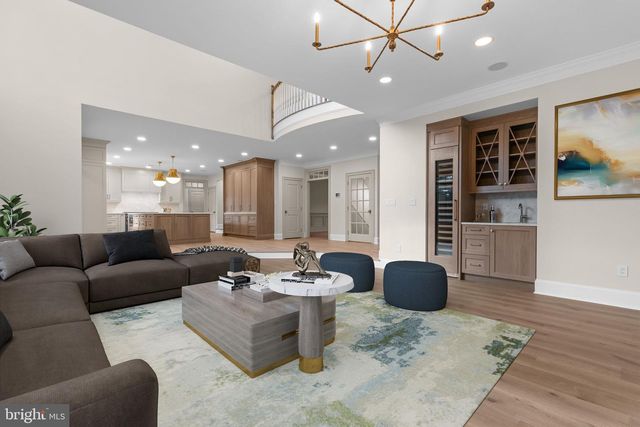 102 PICKWICK DR, Doylestown, PA 18901