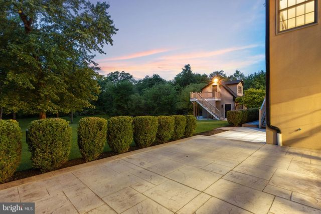 102 PICKWICK DR, Doylestown, PA 18901