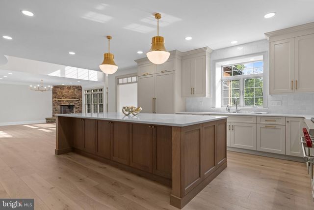 102 PICKWICK DR, Doylestown, PA 18901