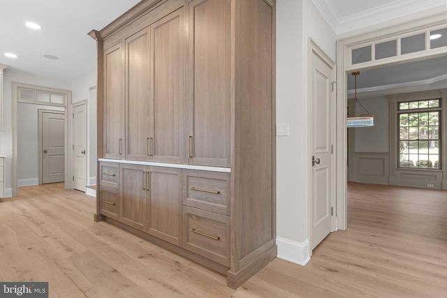102 PICKWICK DR, Doylestown, PA 18901