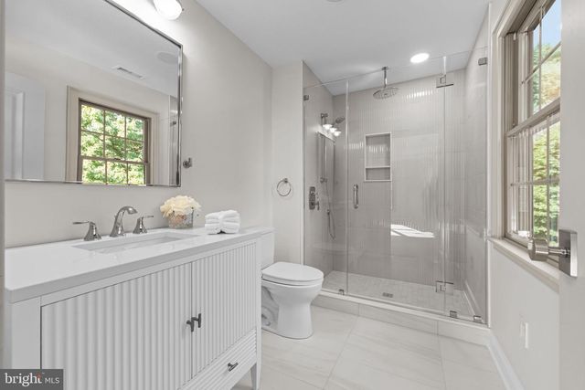 102 PICKWICK DR, Doylestown, PA 18901