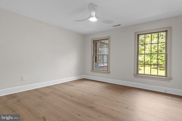 102 PICKWICK DR, Doylestown, PA 18901