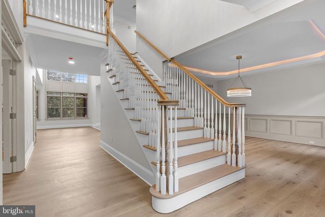 102 PICKWICK DR, Doylestown, PA 18901