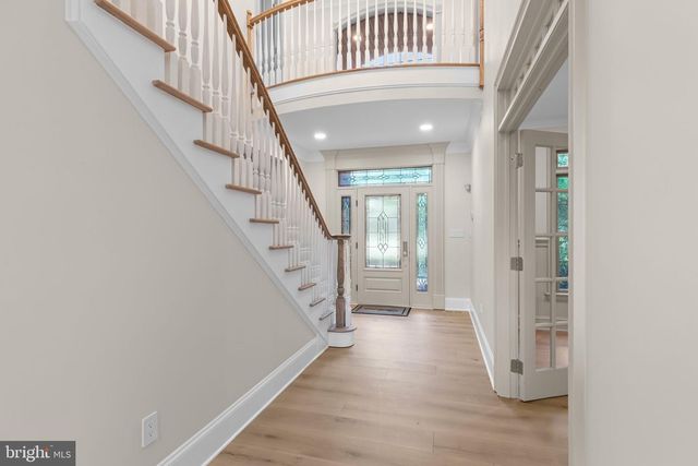 102 PICKWICK DR, Doylestown, PA 18901