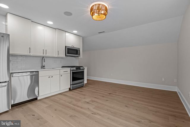 102 PICKWICK DR, Doylestown, PA 18901